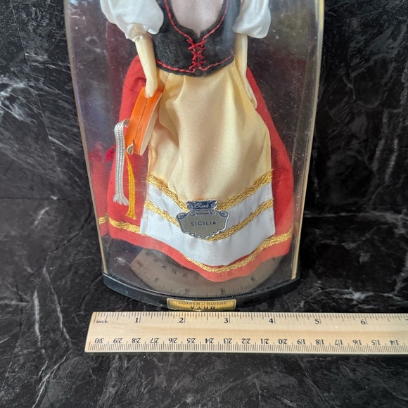 EROS Sicilia Doll with Tamborine - Picture 13 of 16